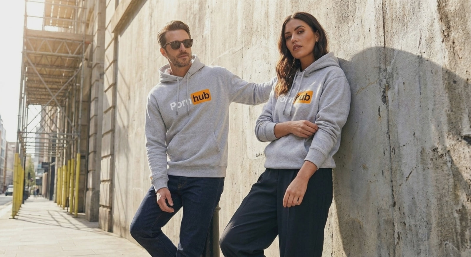 Heather Grey Classic Logo Hoodie [cvid:bc9ca425-ebd6-4978-8e2c-d3a9cd7973e1]